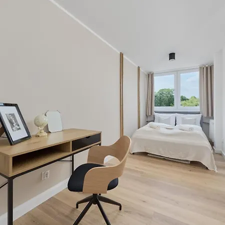 Apartment Bright & Stylish Gajowicka With Balcony By Renters Wroclaw