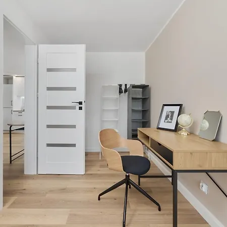 Bright & Stylish Gajowicka With Balcony By Renters Apartment Wroclaw